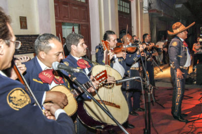 Mariachis Habana celebra sus 15