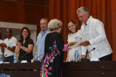 Presidió Díaz Canel acto por 30 años del Centro de Inmunoensayo