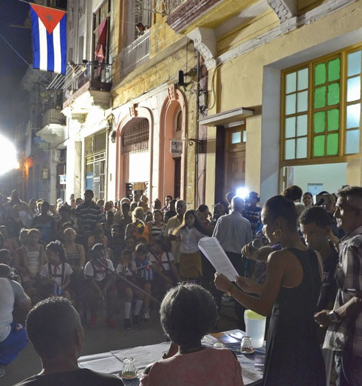 Asamblea de Nominación de Candidatos en el Consejo Popular Plaza Vieja, circunscripción 20, en la Calle Cristo e/ Muralla y Teniente Rey, municipio Habana Vieja, 4 de septiembre de 2017, La Habana, Cuba. Foto: Joaquín Hernández Mena / Trabajadores