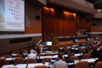 Justicia por igual, para todos