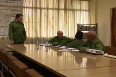 Evalúa Ramón Espinosa Martín aseguramientos de Las Tunas ante cercanía de Irma