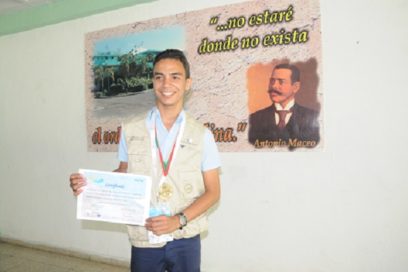 Estudiante santiaguero gana premio en Olimpiada Iberoamericana de Biología