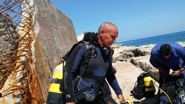 Mucha fe hay depositada en el trabajo de estos buzos. Foto: Noryis