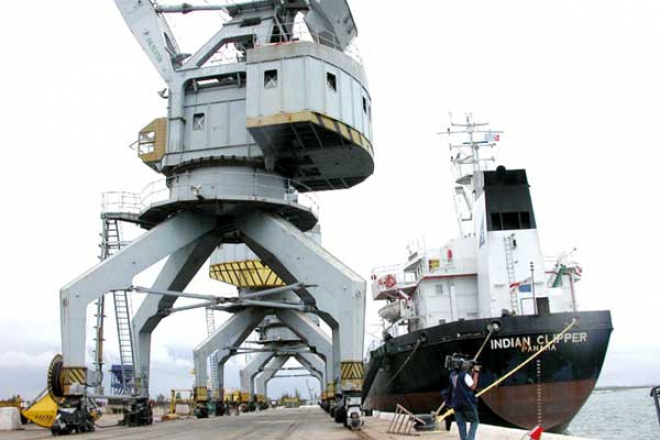 Protegen azúcar en terminal de Puerto Carúpano