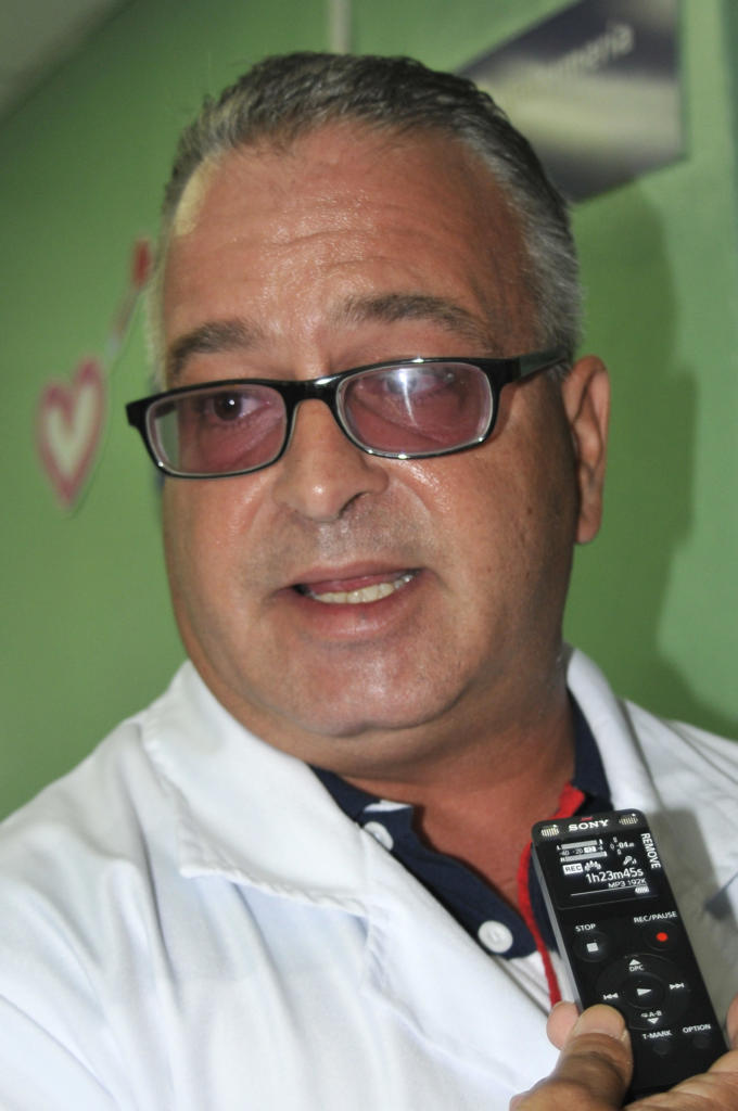 El cirujano Alexander González Guillén. Foto: José Raúl Rodríguez Robleda