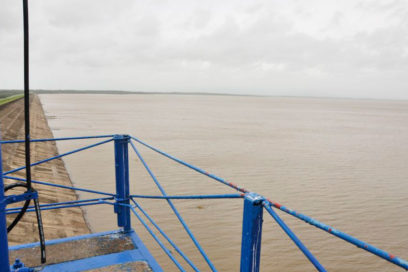 Presa Zaza abre sus compuertas