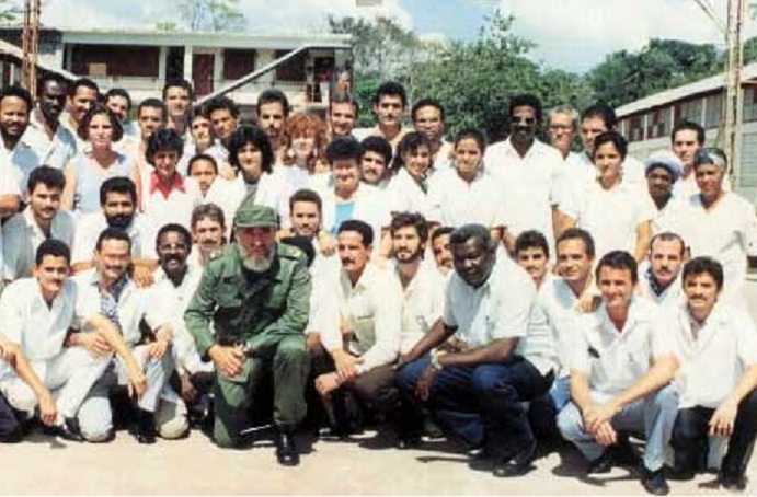 Entre los más valiosos momentos de su historia el centro atesora el recuerdo de varias visitas de Fidel.