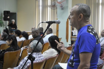 Celebran foro de solidaridad con Cuba trabajadores del comercio, la gastronomía y los servicios