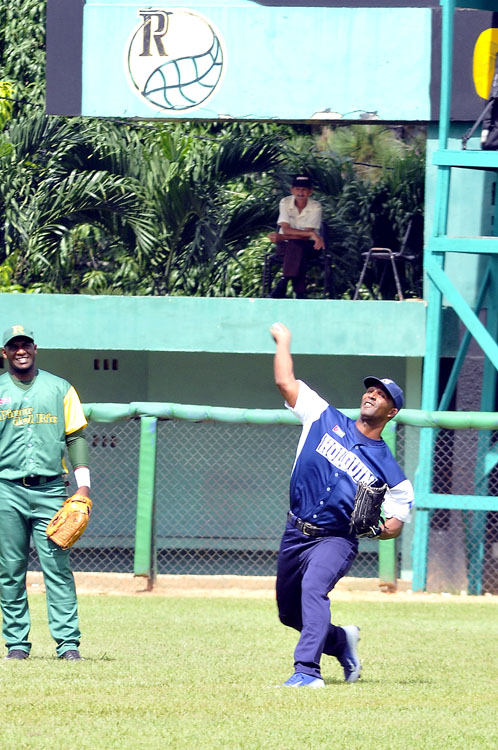 Geydi Soler se impuso en el tiro de precisión desde los jardines. Foto: josé Raúl Rodríguez Robleda