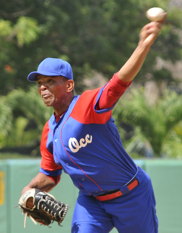 Adiel Palma, perdedor por Occidentales, mostró una buena forma. Foto: José Raúl Rodríguez Robleda