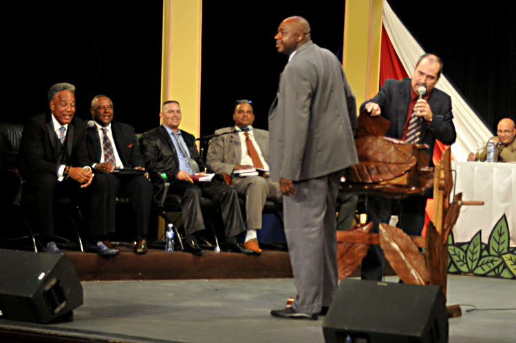 Pedro Luis Lazo, uno de los managers que se estrenó en la selección de los refuerzos. Foto: José Raúl Rodríguez Robleda