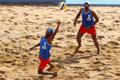 Bronce cubano en playa china