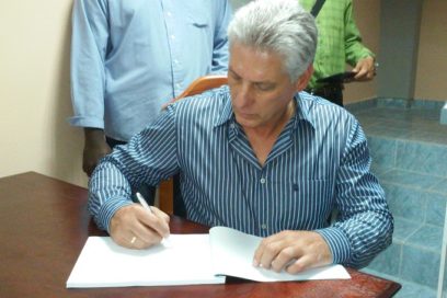 Constata Díaz- Canel implementación de la estrategia de informatización en Granma