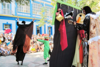 Manos amigas desde el arte