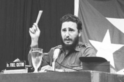 Fidel Castro: “Un pueblo que no tembló en la Crisis de Octubre jamás será vencido” (+ Videos)
