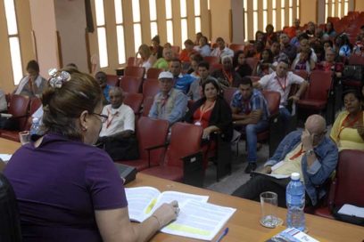 El funcionamiento sindical es hacer