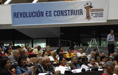 Pleno de la Conferencia de los trabajadores del MICONS.<br /> Palacio de Convenciones.<br /> Foto: Agustín Borrego Torres