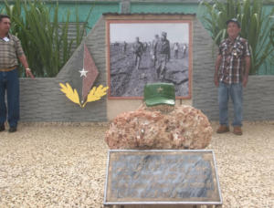 Momento de la reapertura del lugar histórico restaurado que simboliza la presencia de Fidel en la comunidad avileña Ilusión. (Foto: Del autor) 