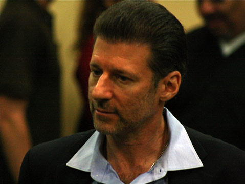 El doctor William Robinson impartió la primera conferencia magistral del evento