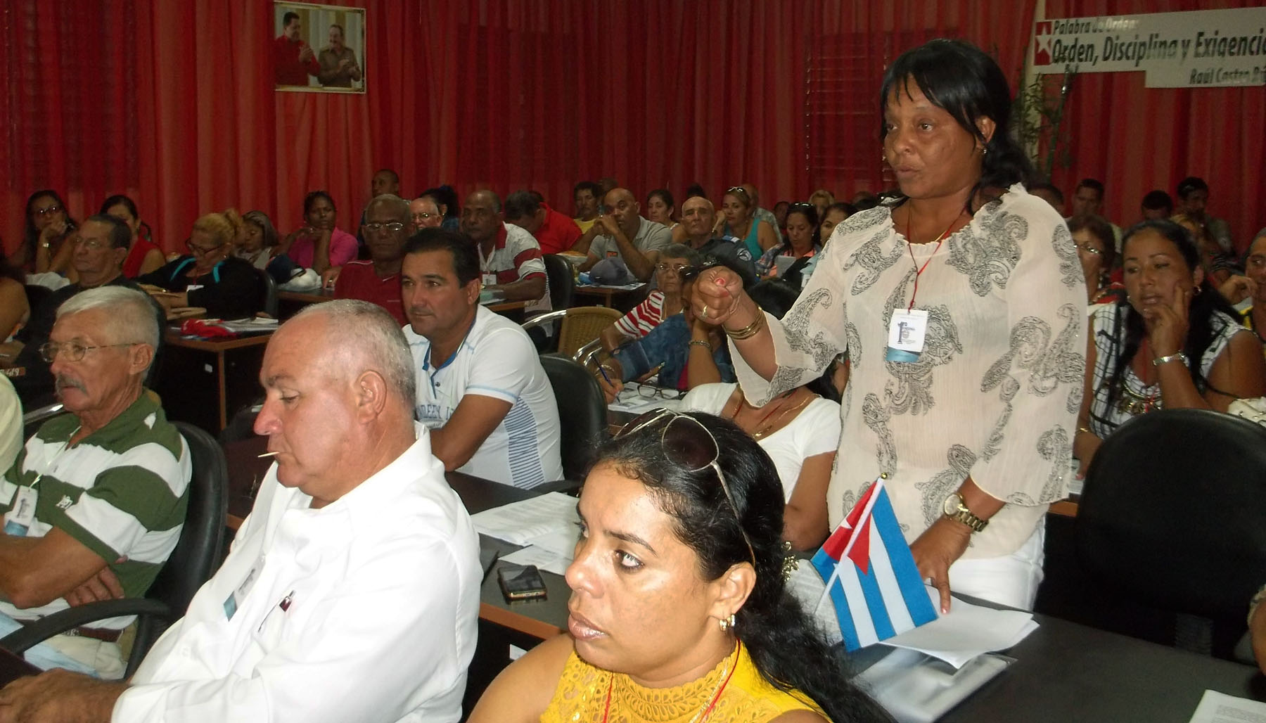 La delegada por la UEB Talleres Ferroviarios de Morón insistió en la necesidad de una mejor atención integral a los trabajadores. Foto: José Luis Martínez Alejo