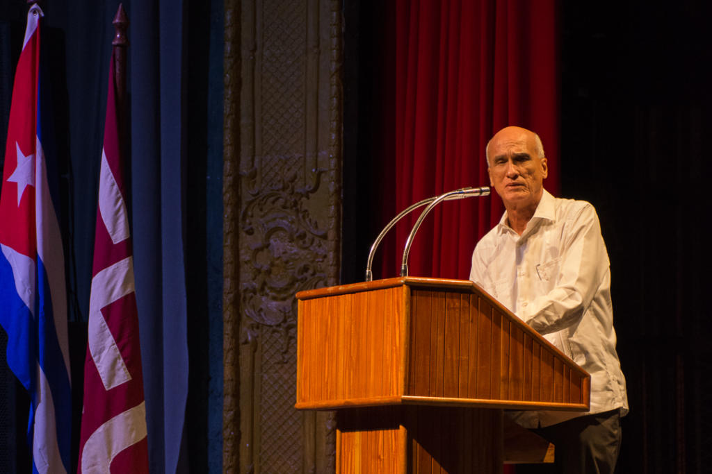 El Rector de la Universidad, Santiago Lajes Choy, aseveró que los logros de la institución están dedicados a Fidel Castro. Foto: Leandro Armando Pérez Pérez