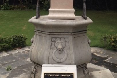 Develan busto de Venustiano Carranza