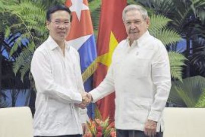 Raúl receives senior official from the Communist Party of Vietnam