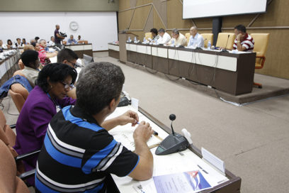 Reconocen avances del programa tabacalero