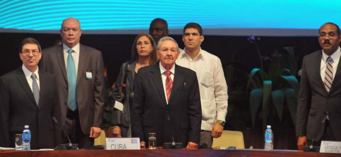 Raúl Castro participó en la VI Cumbre Cuba- CARICOM en Antigua y Barbudas