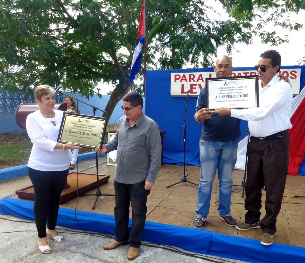 La Unidad Empresarial de Base Pieles Centro y Gráfica Sancti Spíritus merecieron la condición Entidad con Cultura Industrial al Detalle.