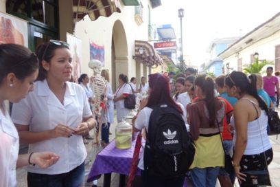 Universitarios espirituanos conmemoran aniversario 95 de la fundación de la FEU