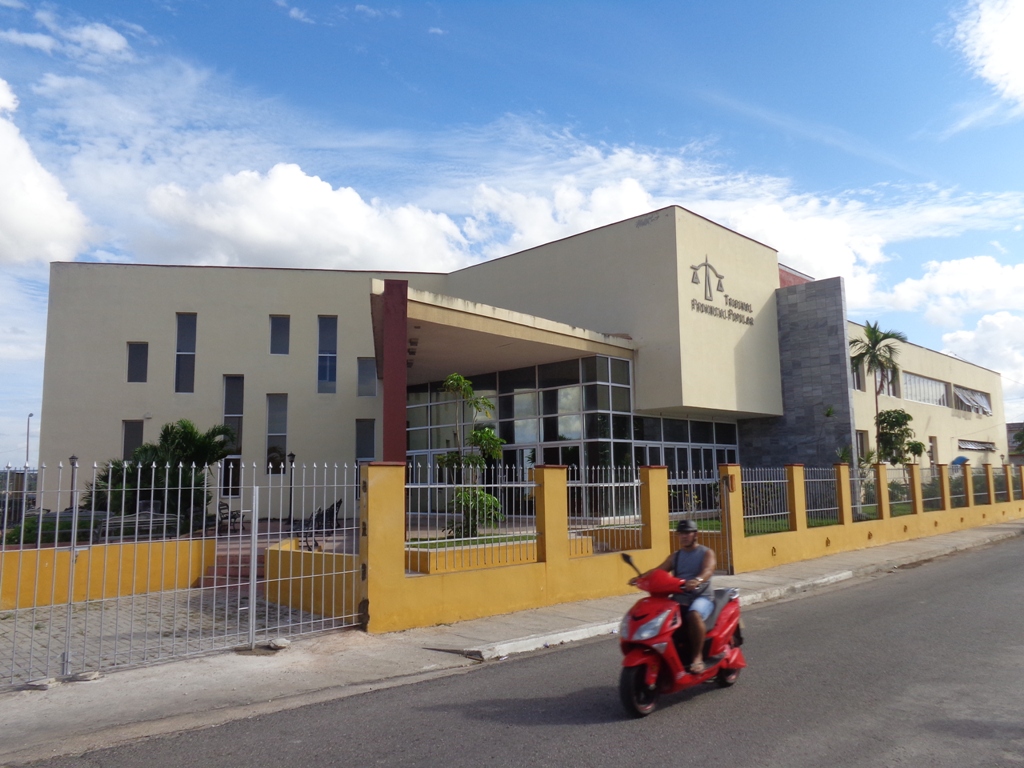 El Tribunal Provincial, proyectado por la Empai, mereció el Premio Nacional de Calidad concedido por el Ministerio de la Construcción. Foto: Noryis