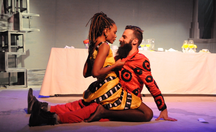Amalia Gaute y Yasel Rivero en una de las escenas. Foto: Yuris Nórido