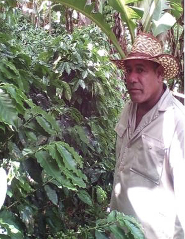 Con la aplicación de la ciencia, Wilber Sánchez ha logrado aumentar los rendimientos del café. Foto: Cortesía del entrevistado