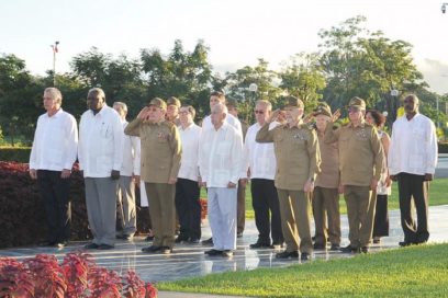 More than 300,000 Santiago residents pay tribute to Fidel on behalf of all Cubans