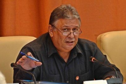 Anuncian cambios para ejercicio de trabajo en sector no estatal