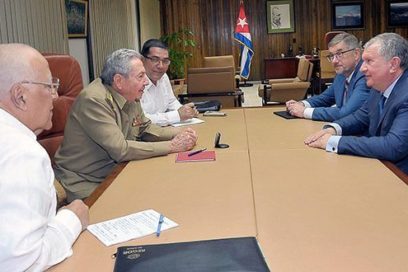 Raúl Castro recibió a presidente de empresa petrolera rusa