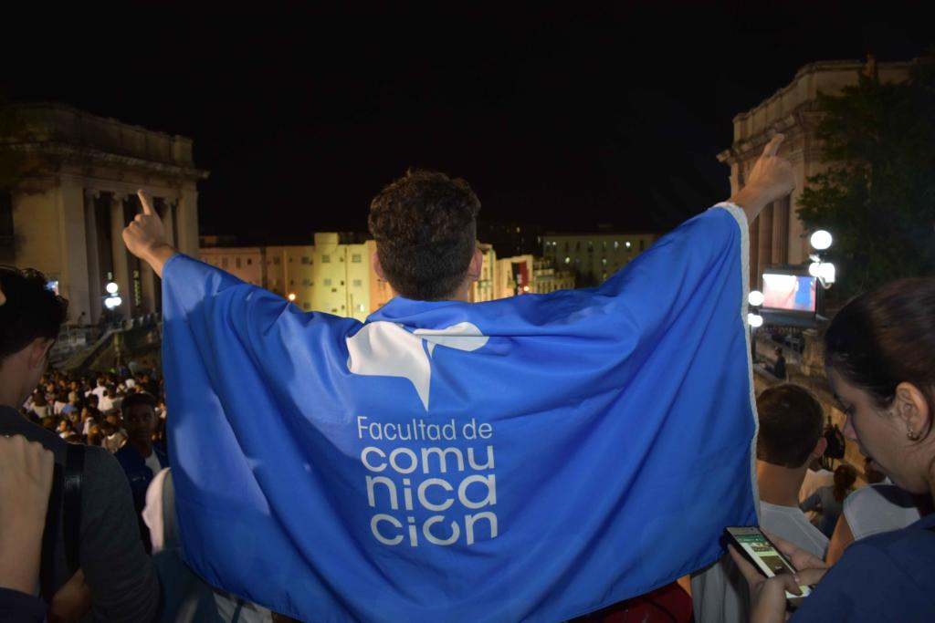 Alegres y profundos, los estudiantes se hicieron presente con aire jubiloso. Foto: Alejandro Benítez Guerra