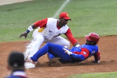 Out 27: Alazanes empatan play off en juego loco