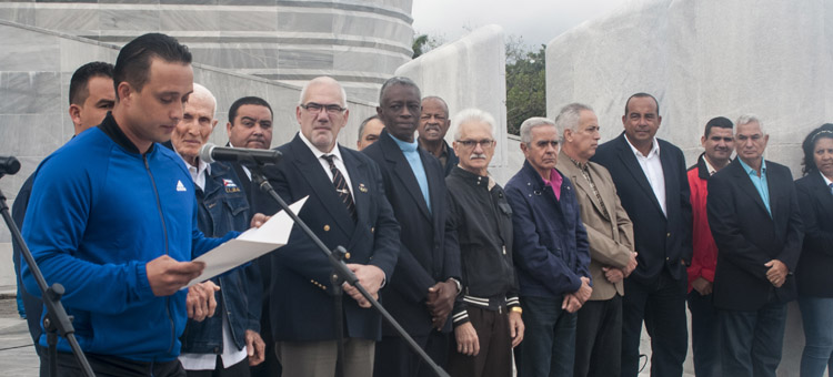 Acto de abanderamiento del equipo cubano de béisbol que asiste a la Serie del Caribe 2018. Foto: José Raúl Rodríguez Robleda