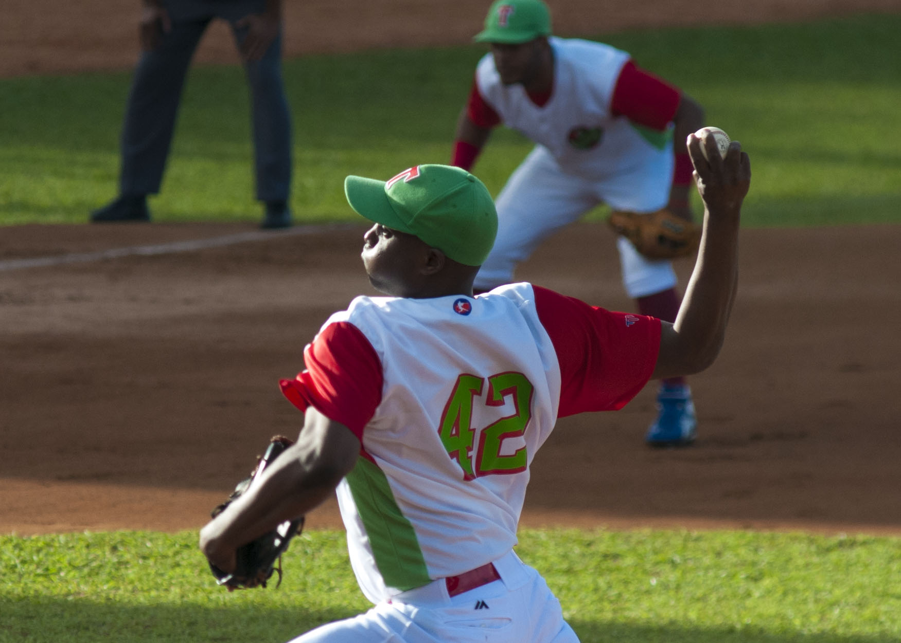 Vladimir Baños ganó el sexto juego para Las Tunas. Foto: José Raúl Rodríguez Robleda.