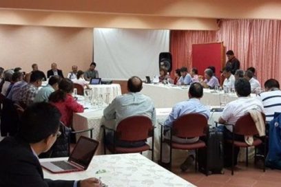 Alcanzan preacuerdo gobierno boliviano y médicos en huelga