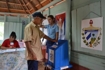 Comisión de Candidaturas Nacional esclarece dudas a internautas