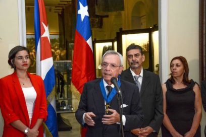 Entregan a Eusebio Leal Orden al Mérito de Chile