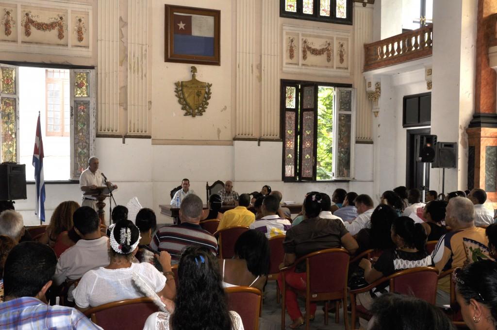 Asambleas municipales del Poder Popular