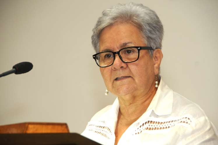 La Contralora General de la República de Cuba, Gladys Bajerano, resaltó la constante prevención del delito como un eslabón para alcanzar la eficiencia económica.