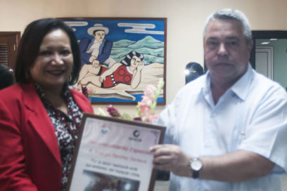 Entregan Distinción Fernando Chenard Piña