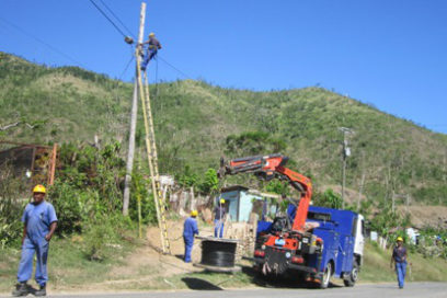Reconocen a trabajadores santiagueros de las comunicaciones