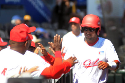 Serie Especial de Béisbol: “prepararse jugando”