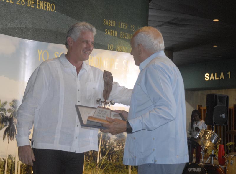 Premio Nacional de Periodismo José Martí a destacados profesionales